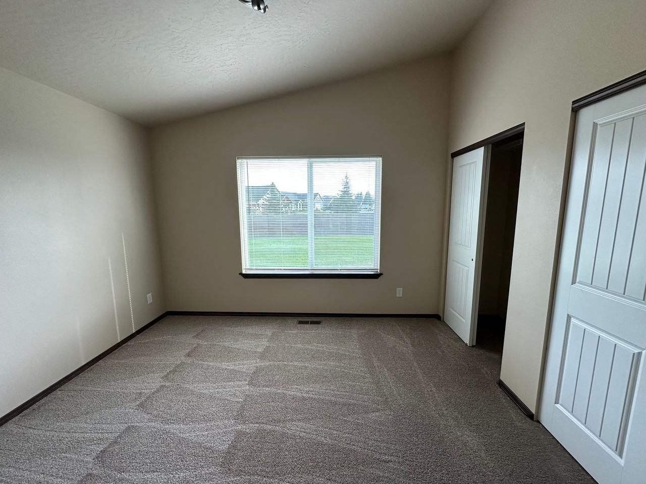 7810 W Kayak Ct - Photo 7 of 15