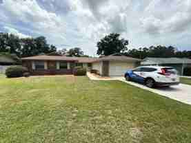 210 Se 53rd Ct - Photo 1 of 1