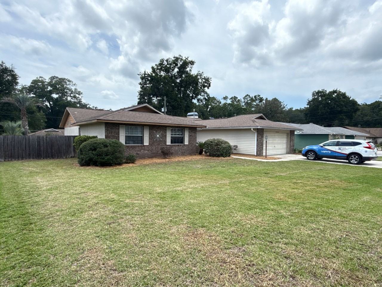 210 Se 53rd Ct - Photo 3 of 32