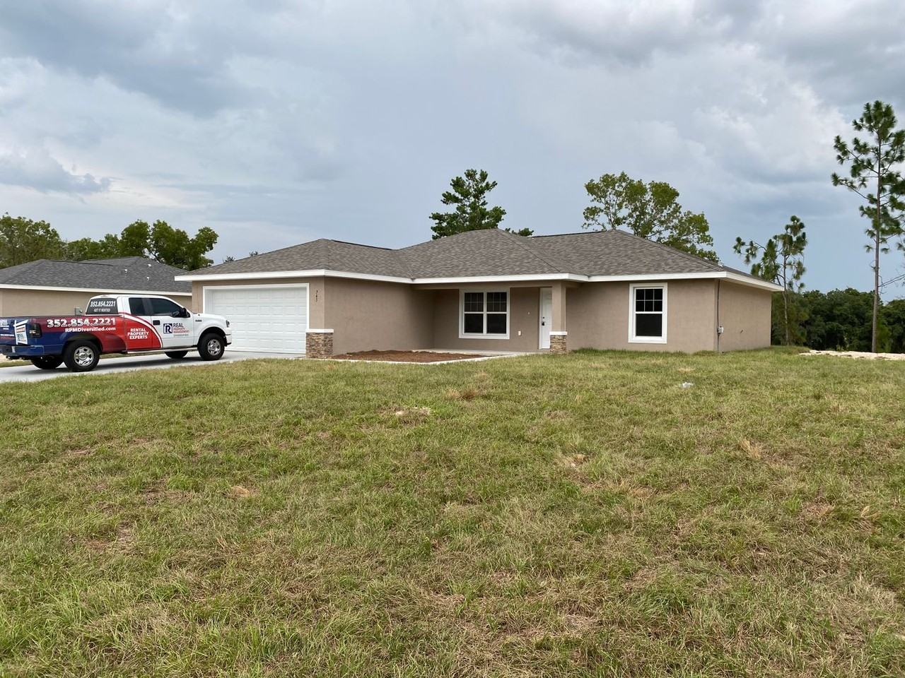 745 Marion Oaks Mnr - Photo 3 of 34