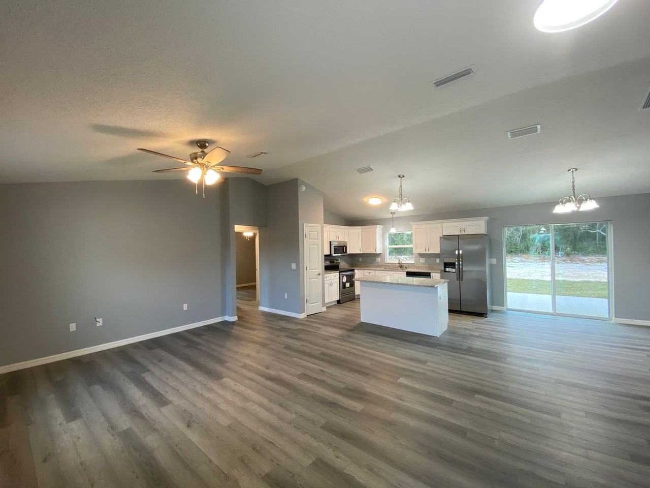 2901 Sw 173rd Street Rd - Photo 4 of 32