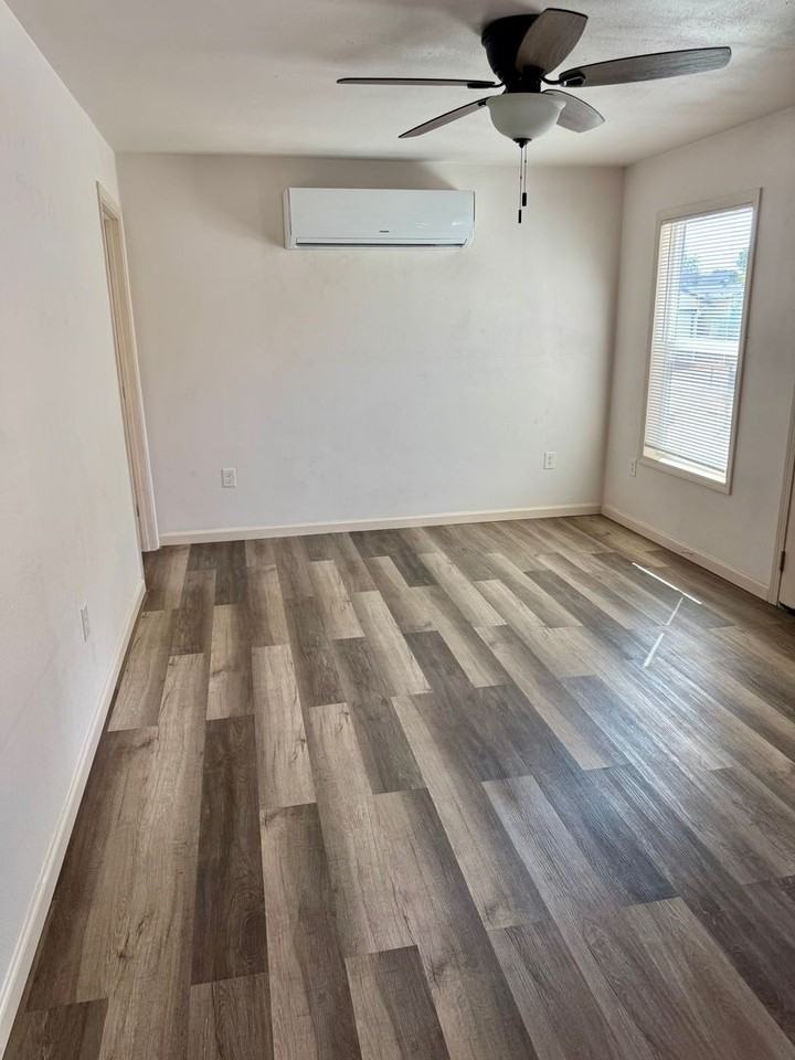 328B S Plumas St - Photo 3 of 9