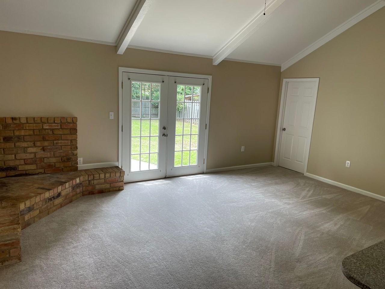 4013 Swim Club Ln - Photo 5 of 19