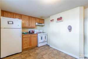 featured image of 21 Grand Ave