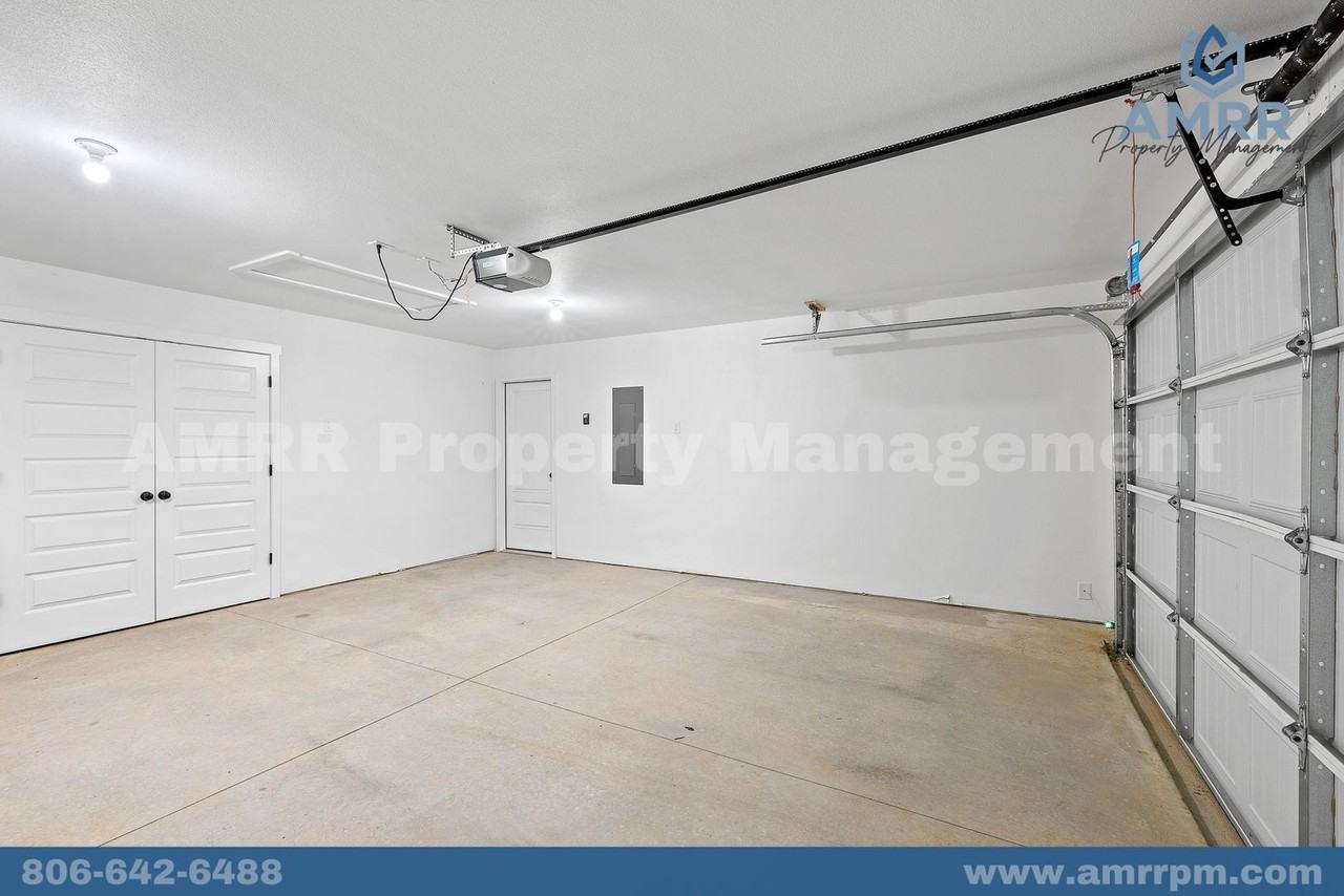 1005 Southwest 3rd Avenue - Photo 4 of 26