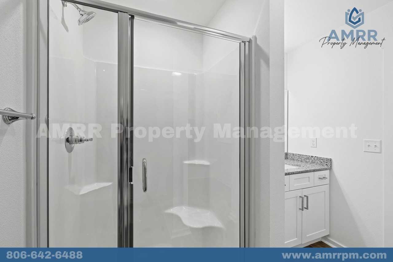 1005 Southwest 3rd Avenue - Photo 6 of 26