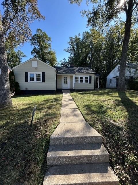 1303 Oakgrove Ave - Photo 4 of 8