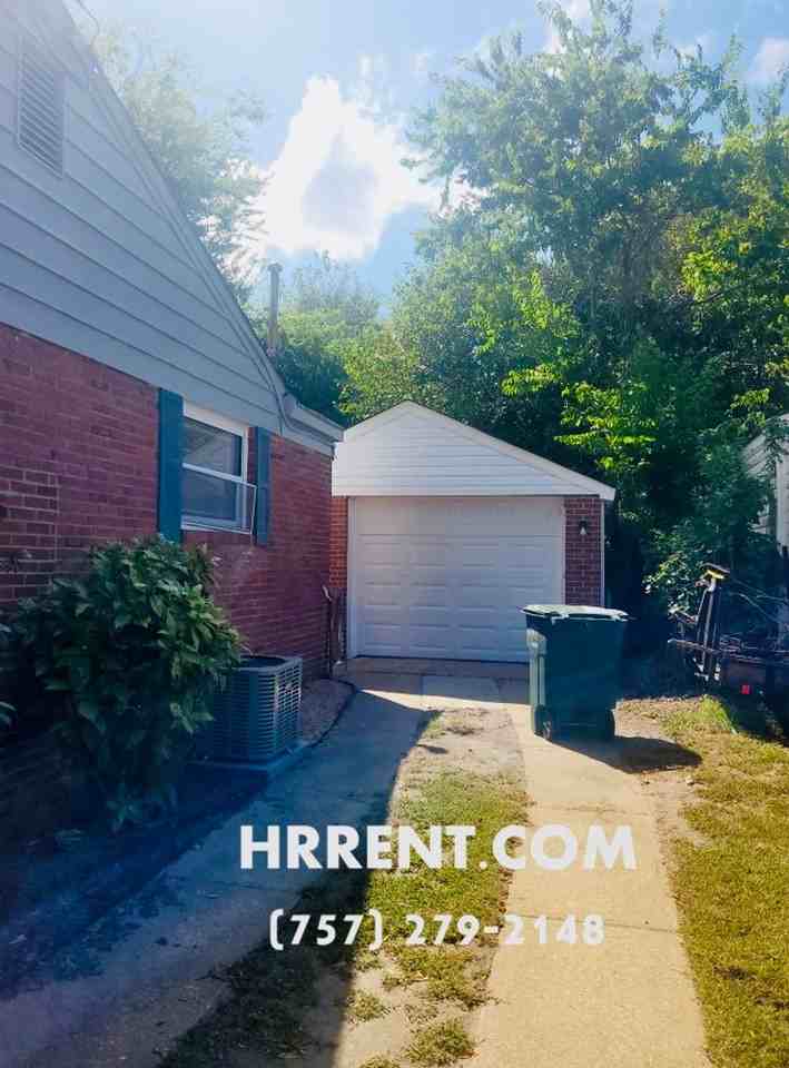 5437 Beckner Street - Photo 3 of 11