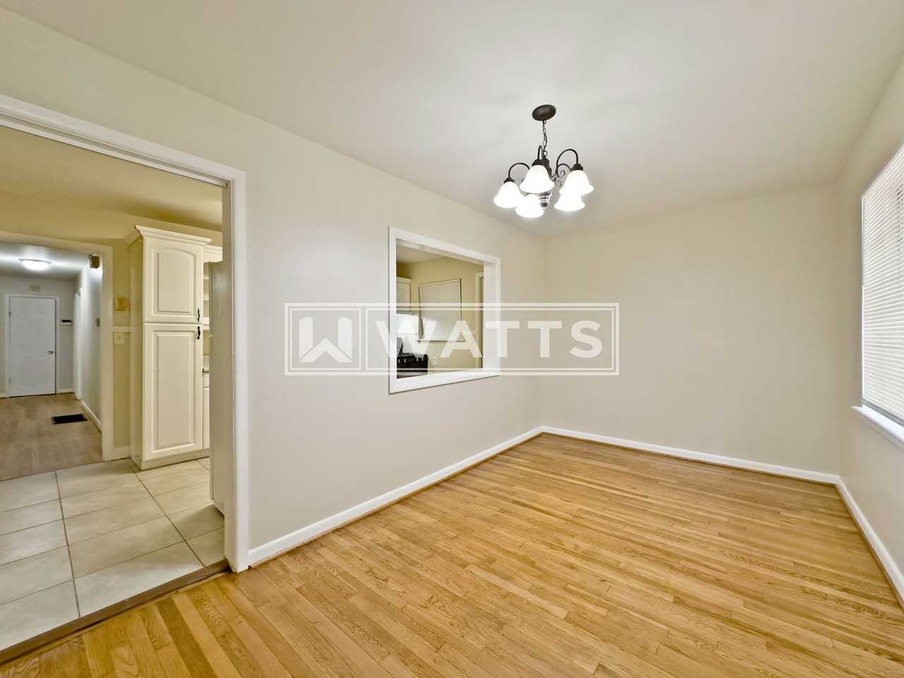 928 Broad St - Photo 2 of 9