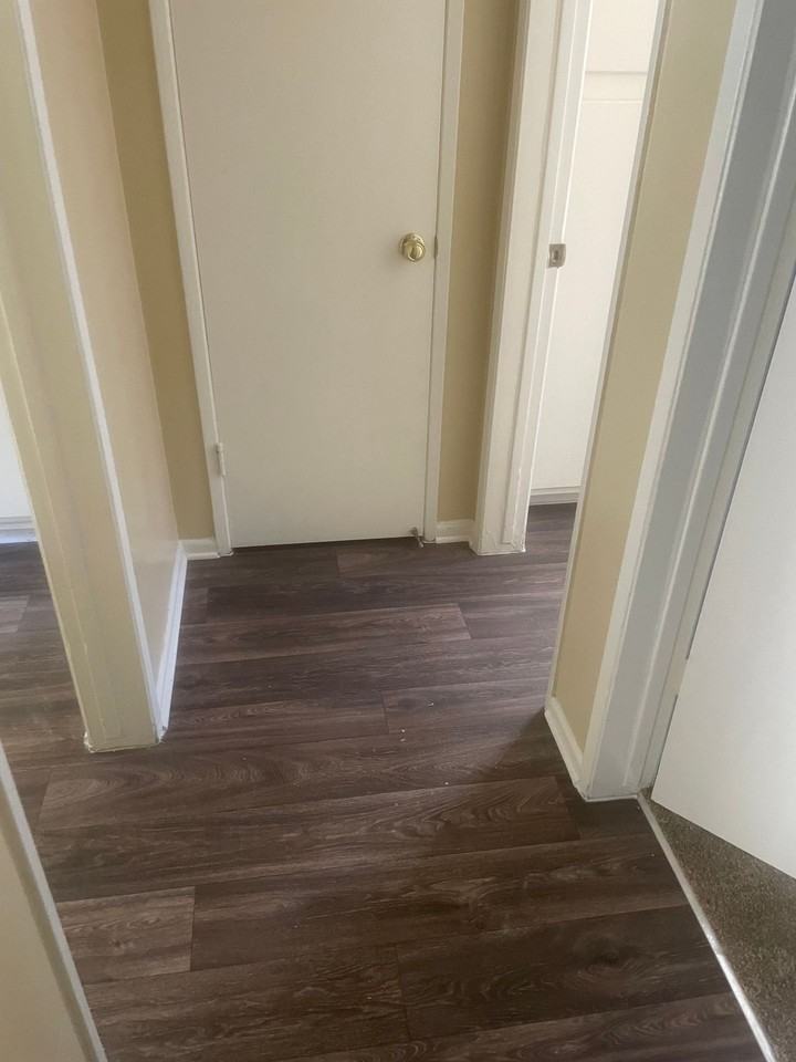 Courtyard Gardens Apartments - Photo 5 of 19