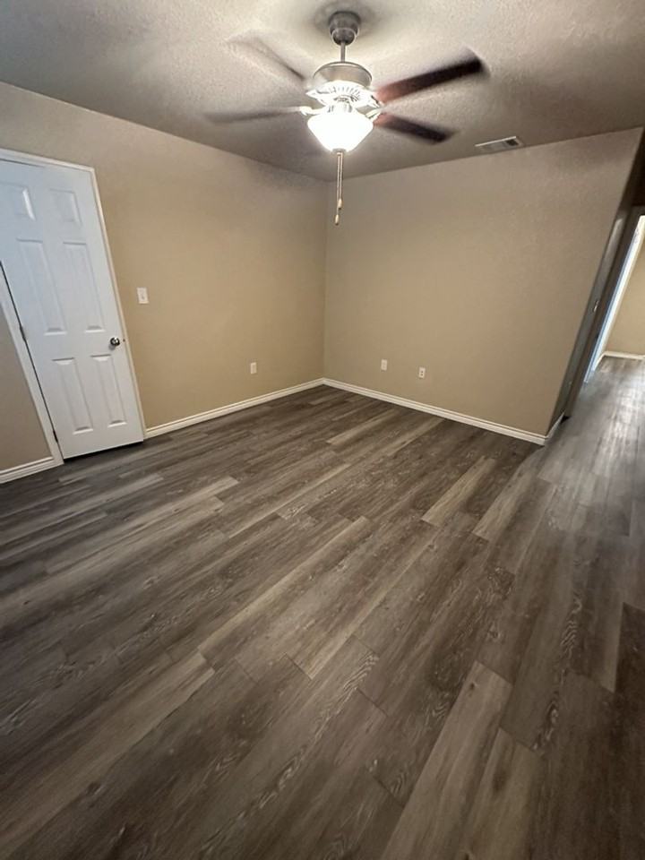 1010 Zora Dr #B - Photo 5 of 20