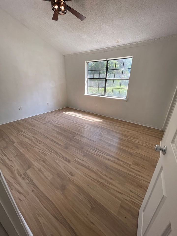 4326 Kristin Dr - Photo 6 of 7