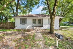 708 E Brawin Ave - Photo 1 of 1