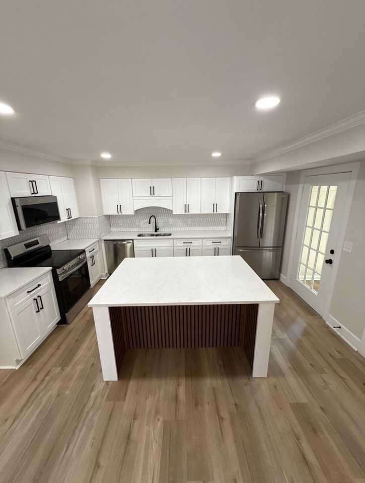 3152 Normandy Cir Ne - Photo 2 of 16