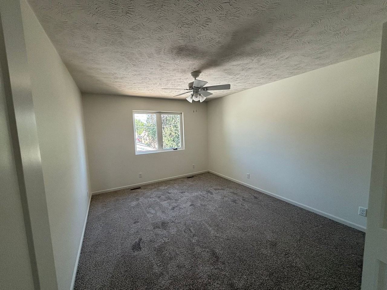 3234 9th Ave - Photo 5 of 11