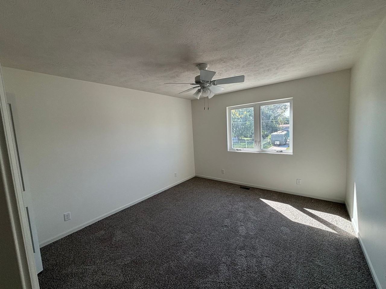 3234 9th Ave - Photo 7 of 11