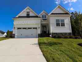 featured image of 16001 Maclear Dr