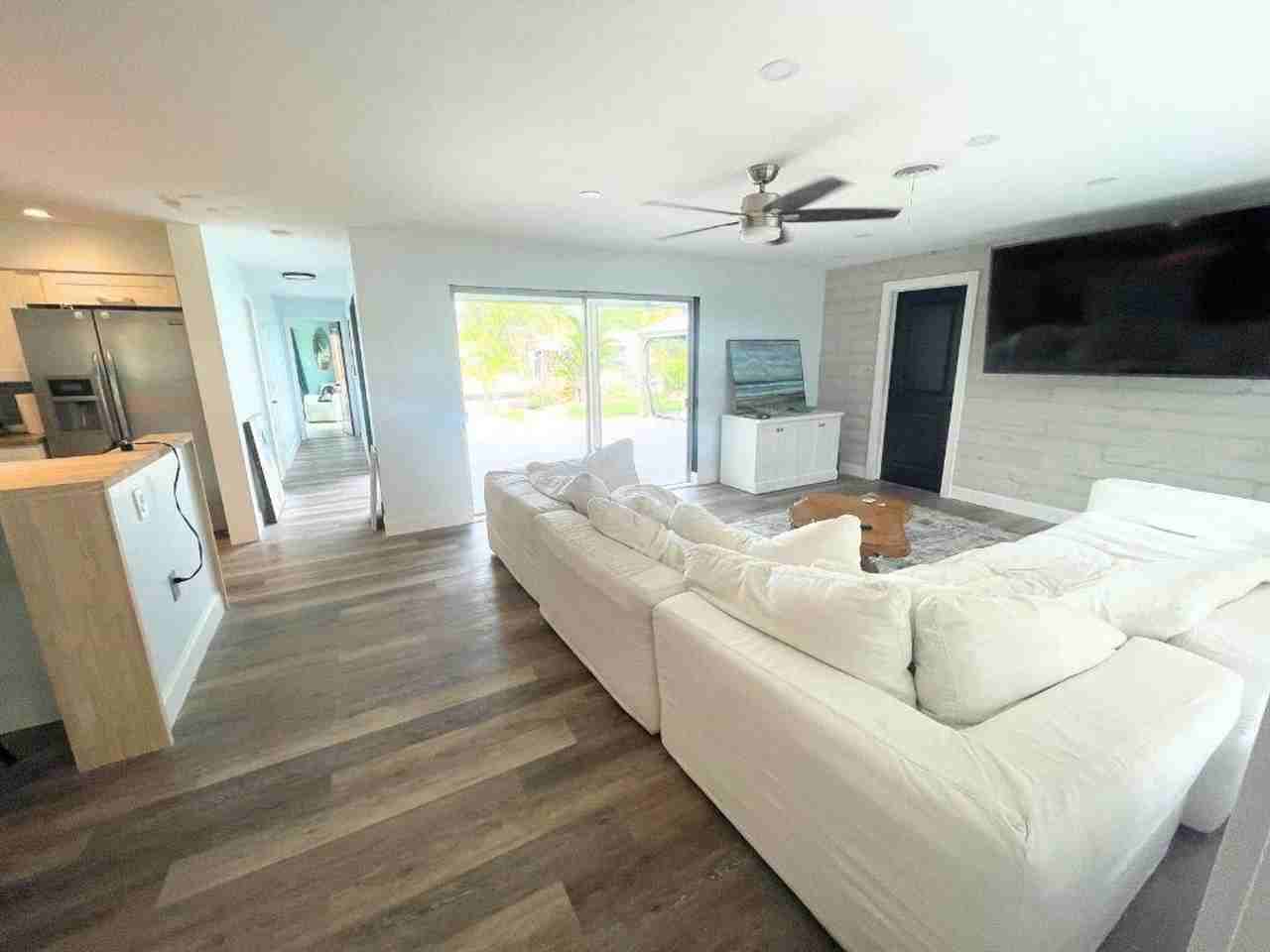 1710 Sw 6th Ave - Photo 3 of 11