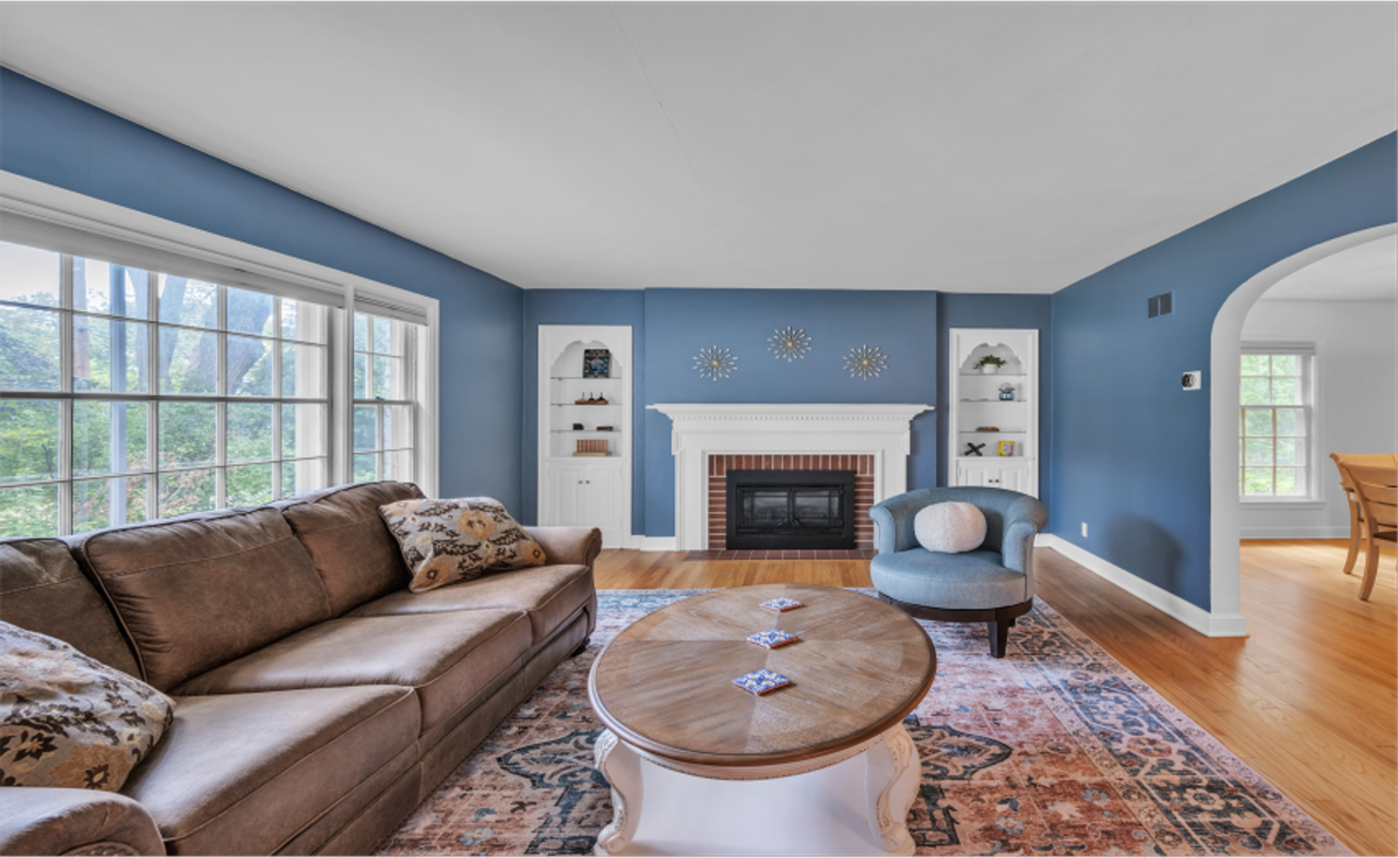 2705 Chamberlain Ave - Photo 3 of 31