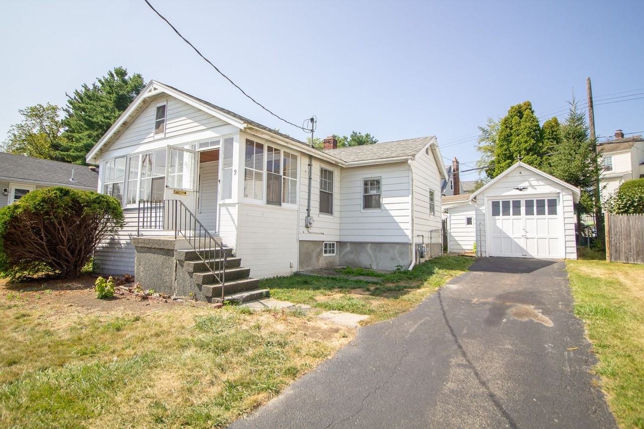 9 Spring Ave - Photo 2 of 19