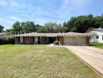 2409 Linda Dr - Photo 1 of 1