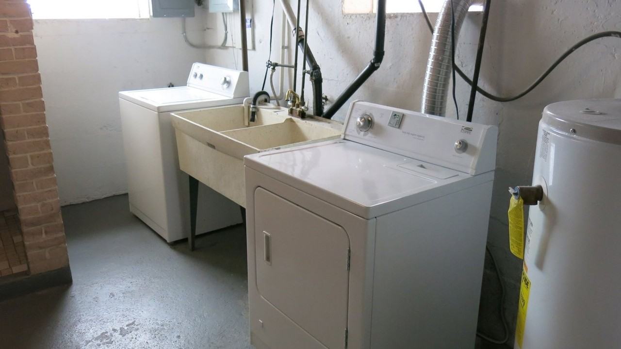 1932 Chislett St - Photo 7 of 8