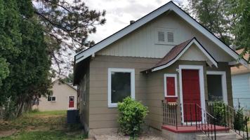 featured image of 15th Ave S