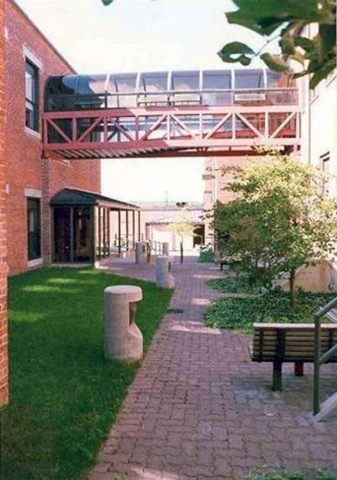 Joslin House Apartments - Photo 3 of 4