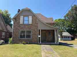 featured image of 409 S 17th St