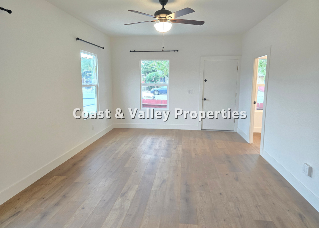 227 8th St - Photo 3 of 12