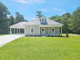 120 Cove Rd - Photo 1 of 1