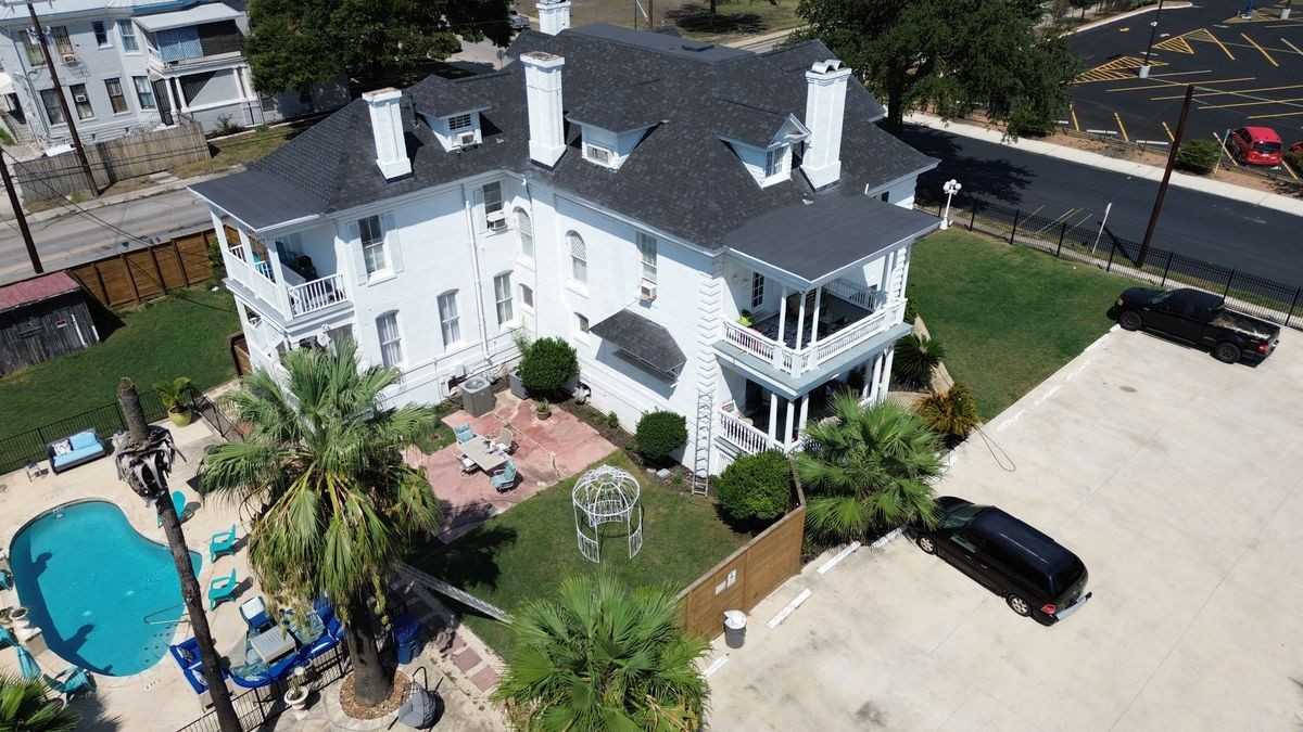 421 Howard Street - Photo 2 of 39