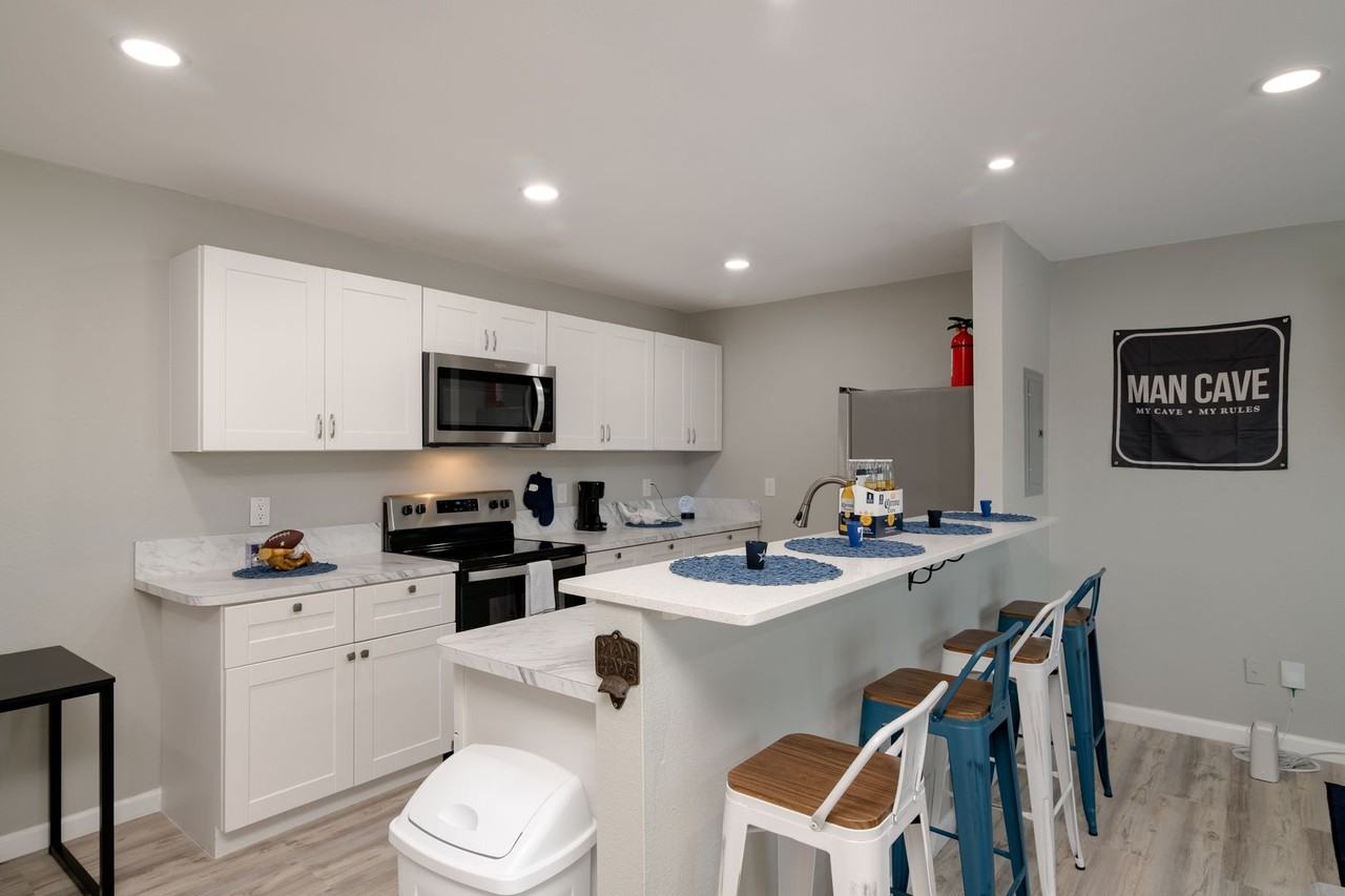 Casa Del Parque Luxury Apartments - Photo 2 of 50