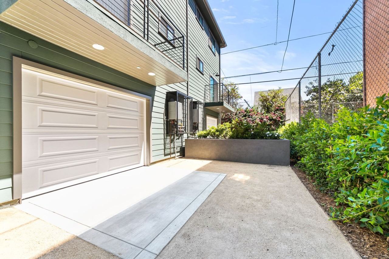 2616 ELL - Photo 2 of 19