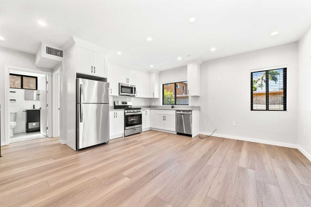 2616 ELL - Photo 6 of 19