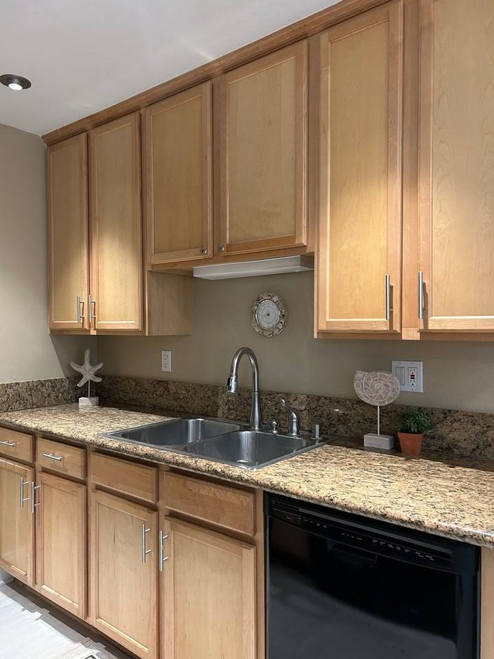 243 Ebony Avenue #7 - Photo 6 of 16