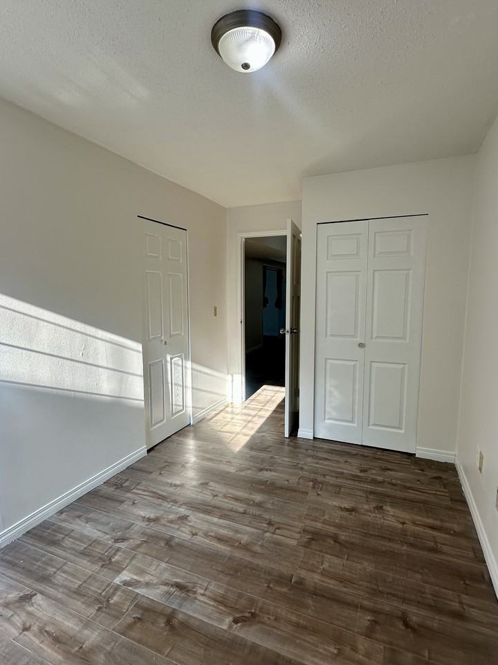 34884 High Dr - Photo 2 of 18