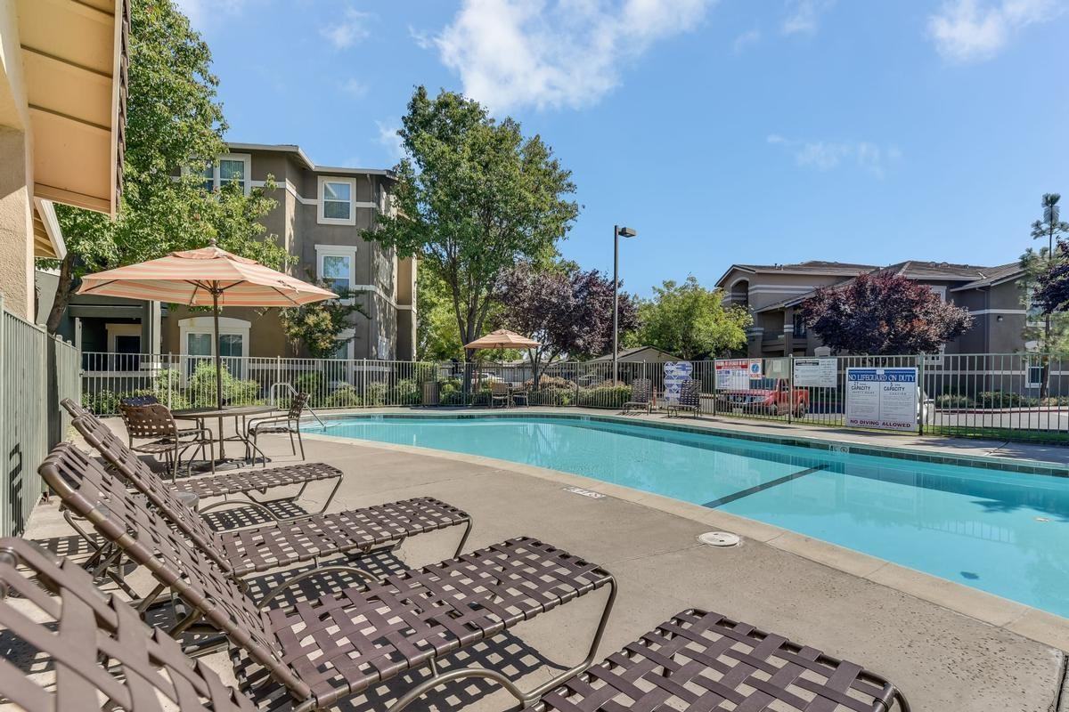 1850 Club Center Drive - Photo 4 of 35