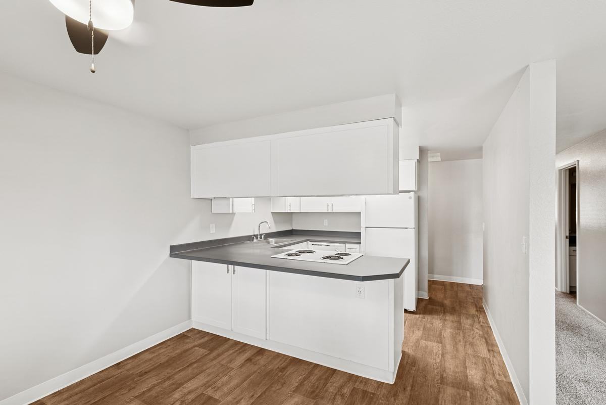 2400 Northeast Red Sunset Drive - Photo 2 of 14