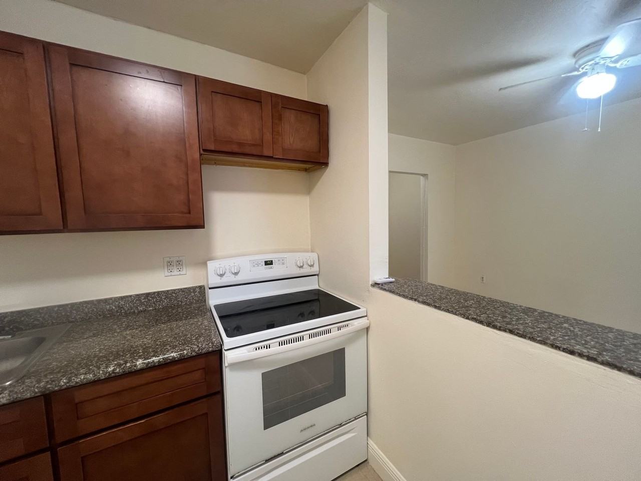 Charming Apartment complex - Photo 2 of 19