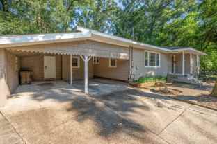 104 Hilltop Dr E - Photo 1 of 1