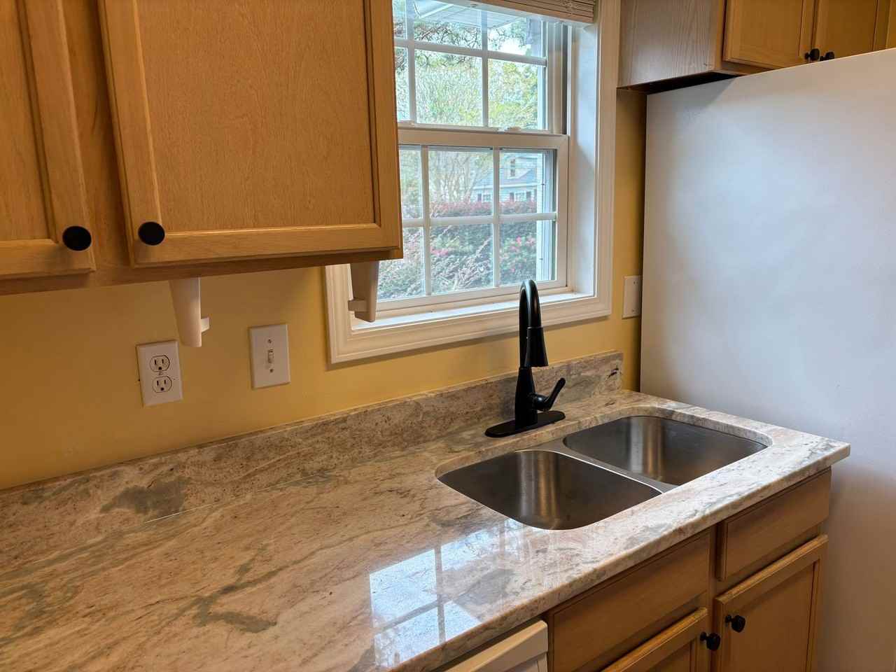 34 Saint Thomas Ct - Photo 5 of 21