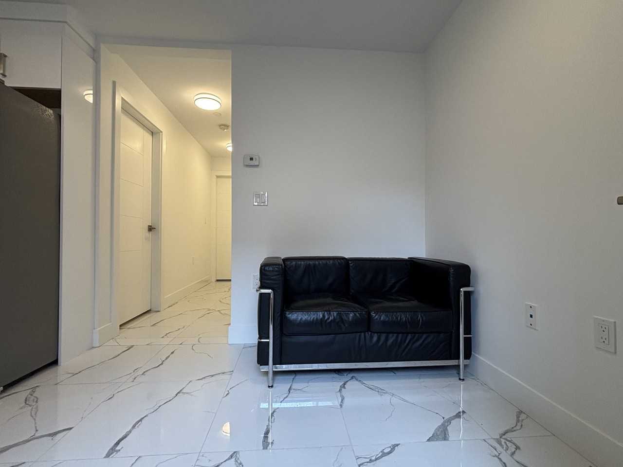 1521 60th Ave W #1 - Photo 3 of 11