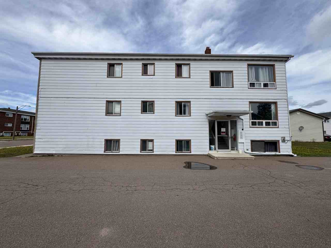 17 Joyce Ave #8 - Photo 3 of 14