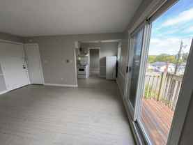 168 Leslie St #5 - Photo 1 of 1