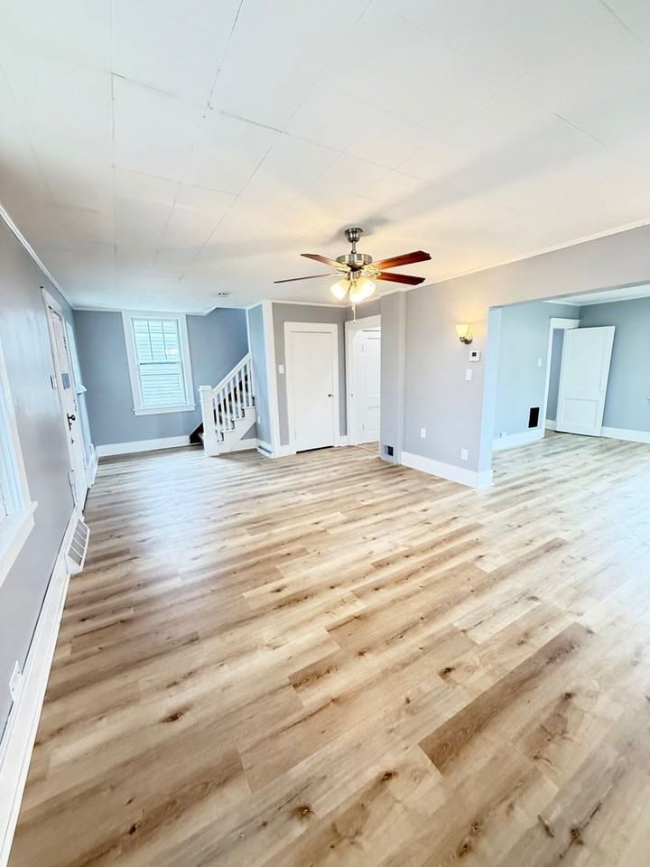 300 Arlington Ave - Photo 2 of 24
