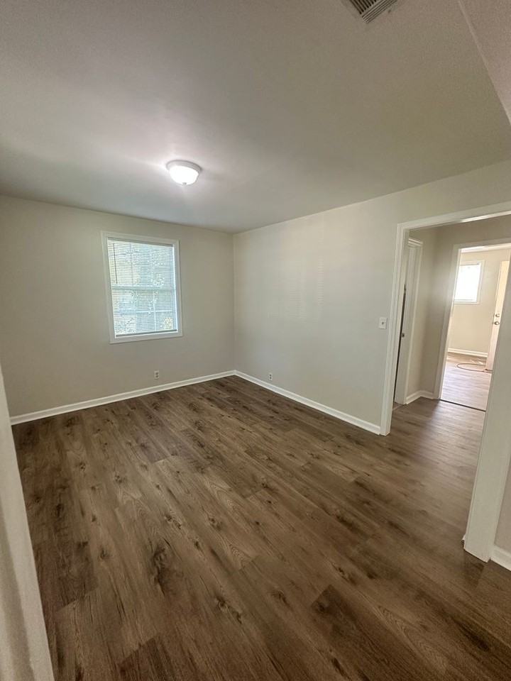 1614 Beauford Pl - Photo 3 of 20