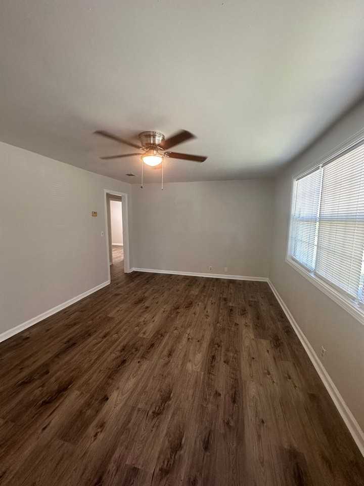 1614 Beauford Pl - Photo 7 of 20