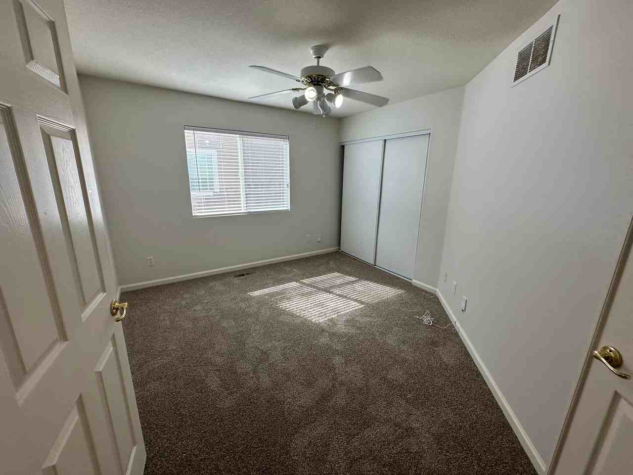 200 Putter Drive - Photo 5 of 23