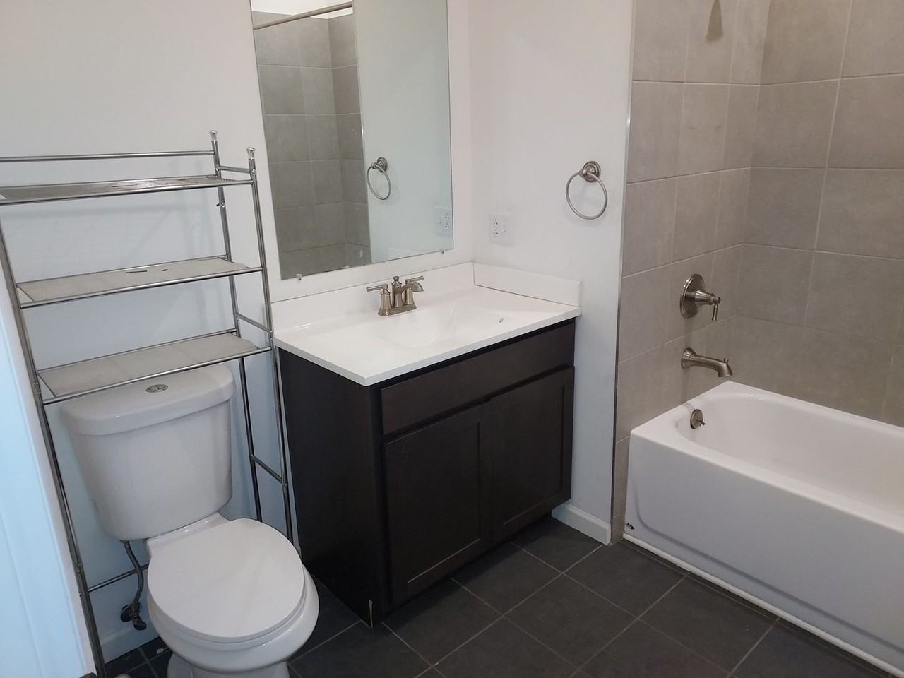 49 Stone St - Photo 3 of 14